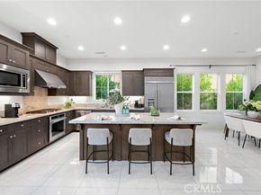 37 Castellana, Lake Forest (el Toro) CA 92630