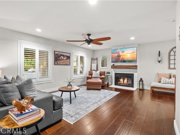 2817 Ridgewood, Santa Ana CA 92705
