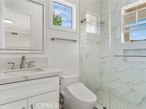 18 Bent Oak, Laguna Hills CA 92679