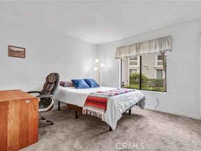25713 Sycamore Pointe, Lake Forest (el Toro) CA 92630