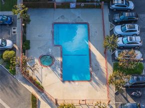 9950 Reseda #17, Northridge (los Angeles) CA 91324