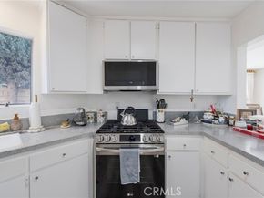 9950 Reseda #17, Northridge (los Angeles) CA 91324