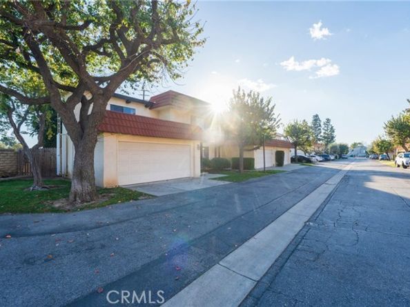 9950 Reseda #17, Northridge (los Angeles) CA 91324