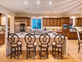 17 Long View, Laguna Hills CA 92679