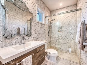 17 Long View, Laguna Hills CA 92679