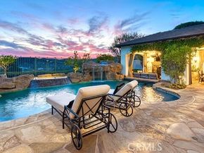 17 Long View, Laguna Hills CA 92679