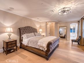 17 Long View, Laguna Hills CA 92679