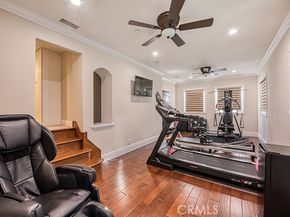 17 Long View, Laguna Hills CA 92679