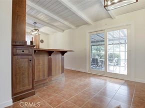 15556 Valerio, Van Nuys (los Angeles) CA 91406