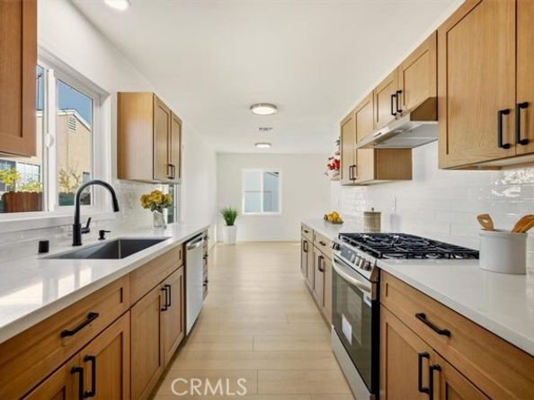 13040 Wentworth Street, Arleta (los Angeles) CA 91331