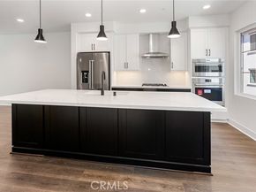 150 Bridle Drive, Burbank CA 91506