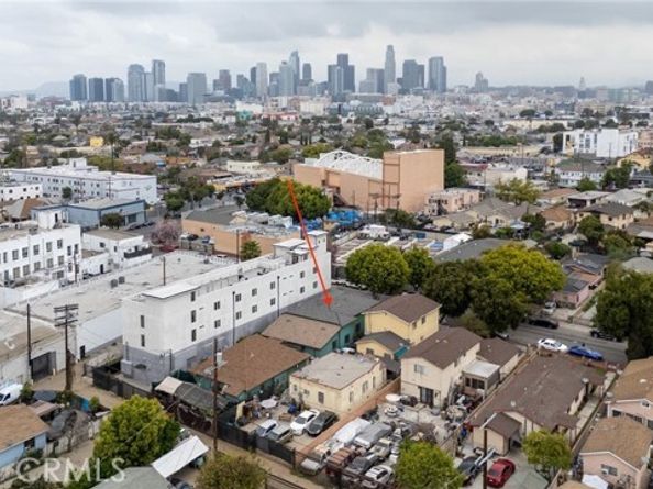 1124 E 25th Street, Los Angeles CA 90011