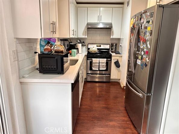 9831 Sepulveda Boulevard 26, North Hills (los Angeles) CA 91343
