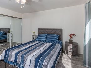 13982 Olive Grove, Sylmar (los Angeles) CA 91342