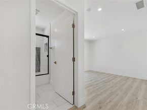 8127 Radford Avenue, North Hollywood (los Angeles) CA 91605