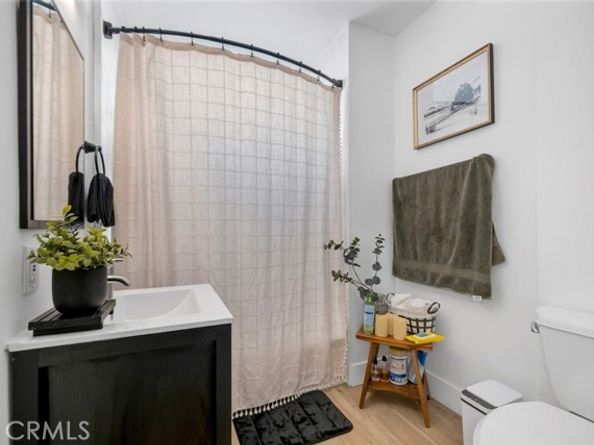 8127 Radford Avenue, North Hollywood (los Angeles) CA 91605