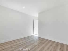 8127 Radford Avenue, North Hollywood (los Angeles) CA 91605