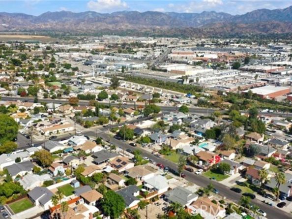 8127 Radford Avenue, North Hollywood (los Angeles) CA 91605