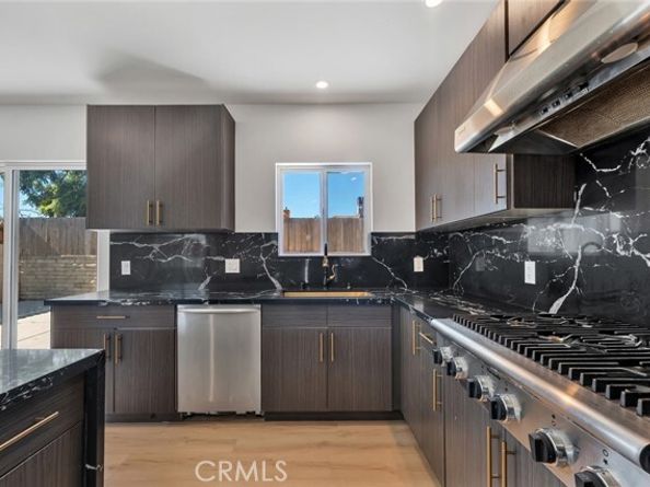 8127 Radford Avenue, North Hollywood (los Angeles) CA 91605