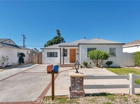 8127 Radford Avenue, North Hollywood (los Angeles) CA 91605