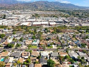 8127 Radford Avenue, North Hollywood (los Angeles) CA 91605