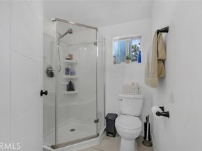 8127 Radford Avenue, North Hollywood (los Angeles) CA 91605