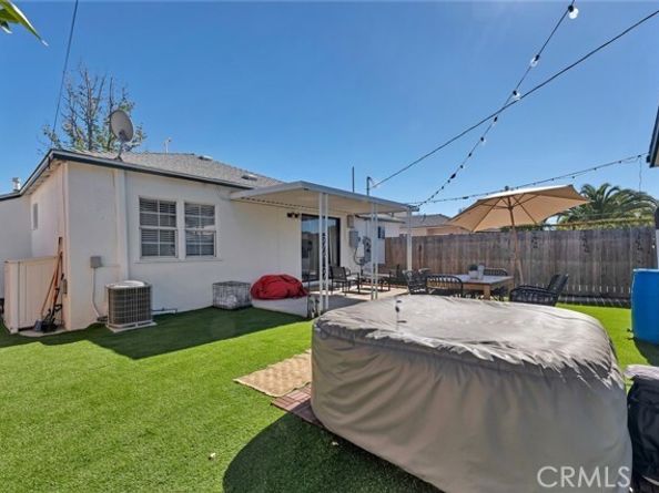 8127 Radford Avenue, North Hollywood (los Angeles) CA 91605
