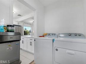 8127 Radford Avenue, North Hollywood (los Angeles) CA 91605