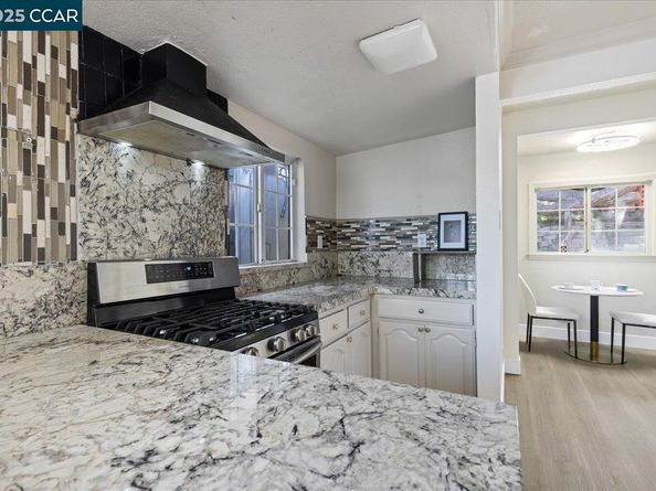 3220 Champion St, Oakland CA 94602