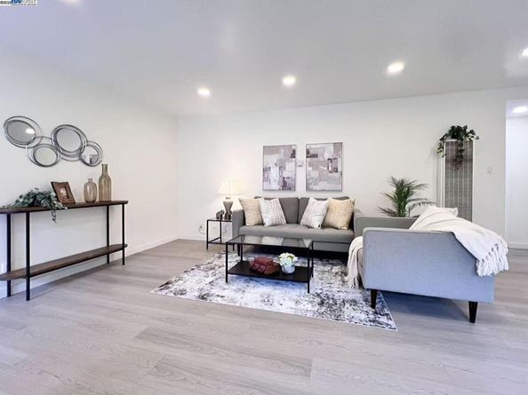4059 Allendale Ave, Oakland CA 94619