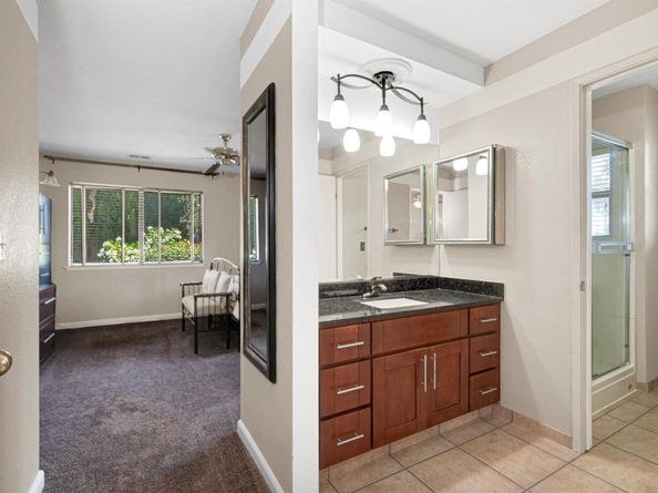 627 Alquire Pkwy, Hayward CA 94544