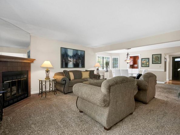 627 Alquire Pkwy, Hayward CA 94544