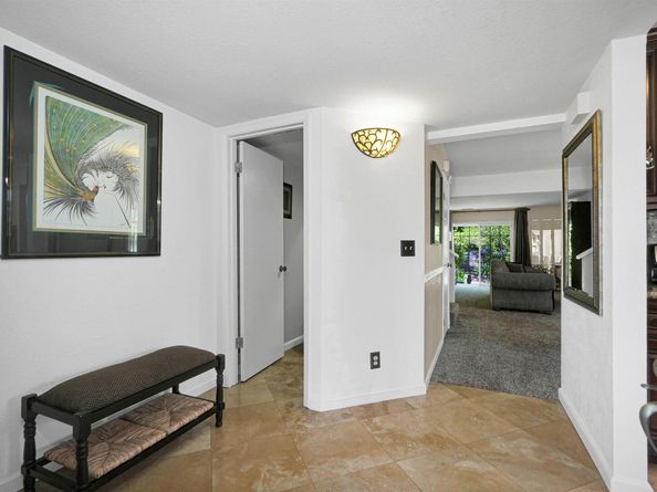 627 Alquire Pkwy, Hayward CA 94544