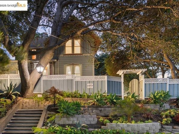 1924 7th Ave, Oakland CA 94606