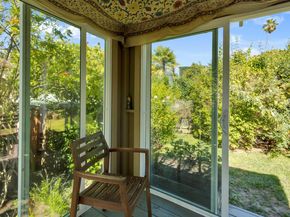 7415 Circle Hill Dr, Oakland CA 94605