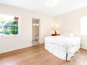 7415 Circle Hill Dr, Oakland CA 94605