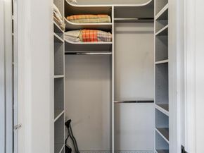 7415 Circle Hill Dr, Oakland CA 94605