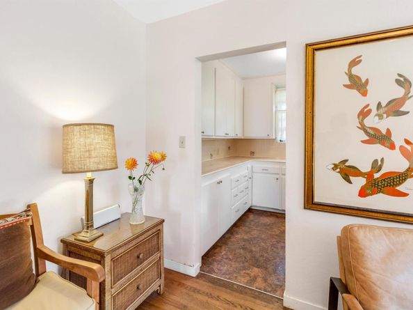 7415 Circle Hill Dr, Oakland CA 94605