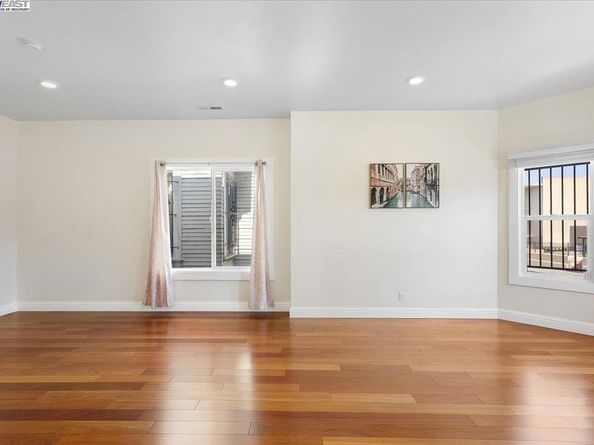 1539 International Blvd, Oakland CA 94606