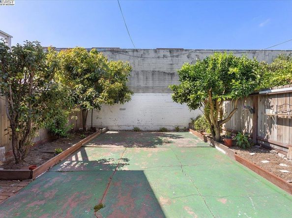 1539 International Blvd, Oakland CA 94606