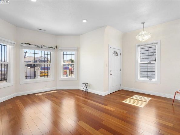1539 International Blvd, Oakland CA 94606