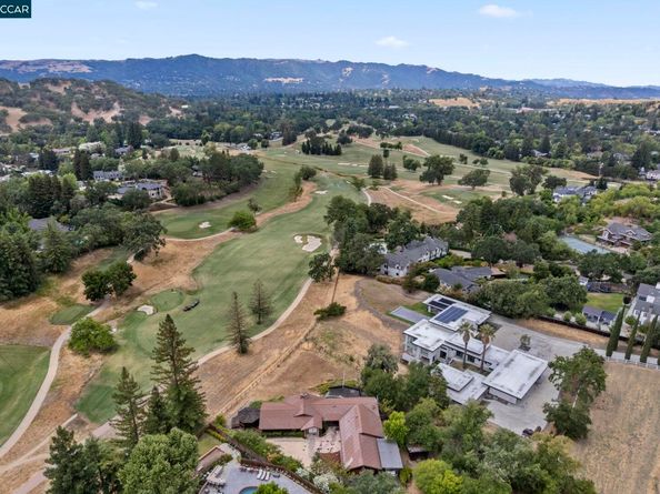 47 Bella Vista Ct, Diablo CA 94528
