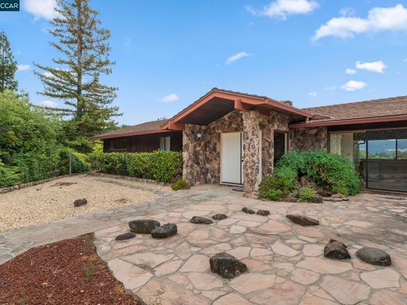 47 Bella Vista Ct, Diablo CA 94528