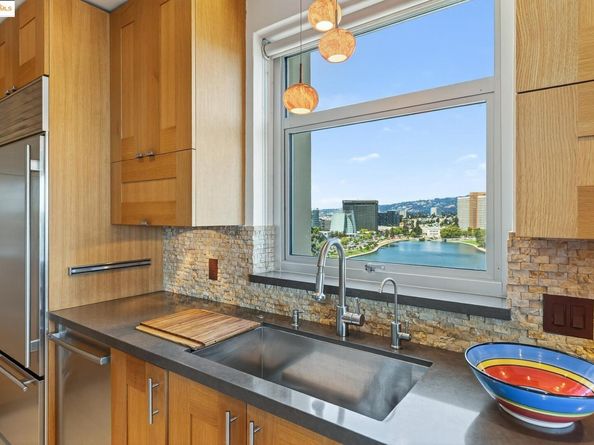177 19th St 10E, Oakland CA 94612