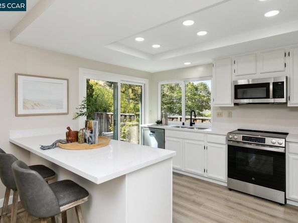 2073 Robb Rd, Walnut Creek CA 94596