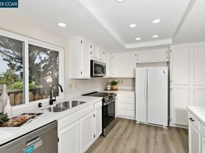 2073 Robb Rd, Walnut Creek CA 94596