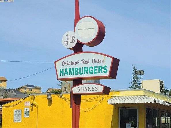 4520 Valley View Rd, Richmond CA 94803