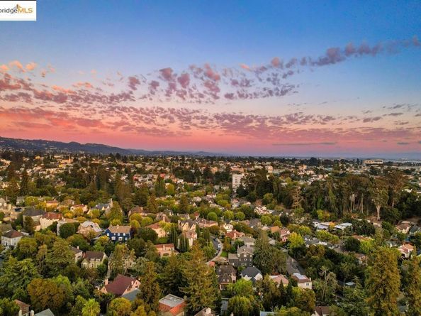 865 Longridge Road, Oakland CA 94610