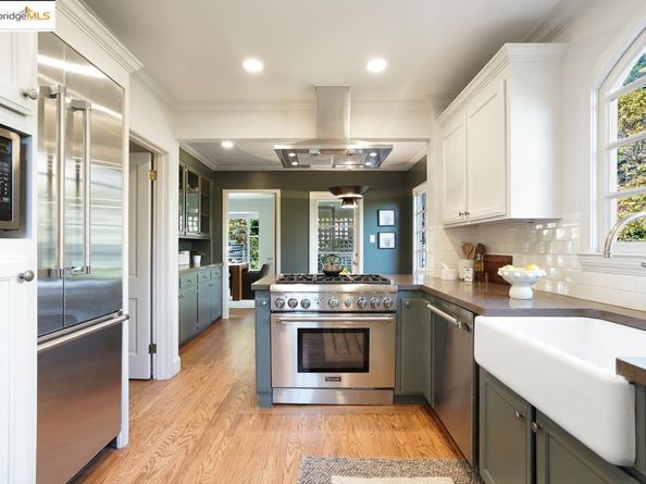 865 Longridge Road, Oakland CA 94610