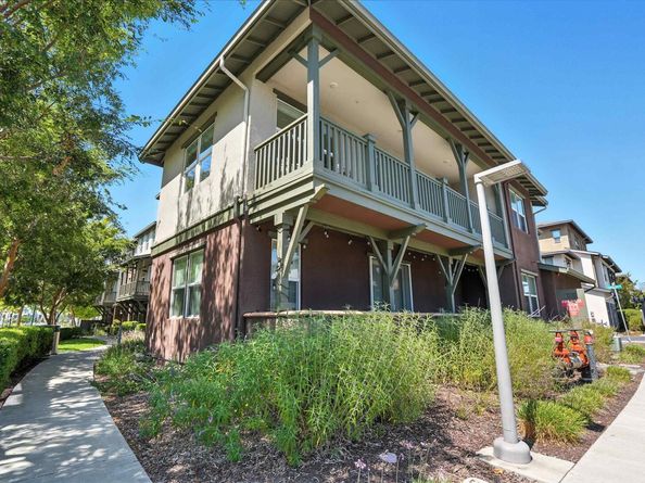 477 Mitchell Ave, Alameda CA 94501